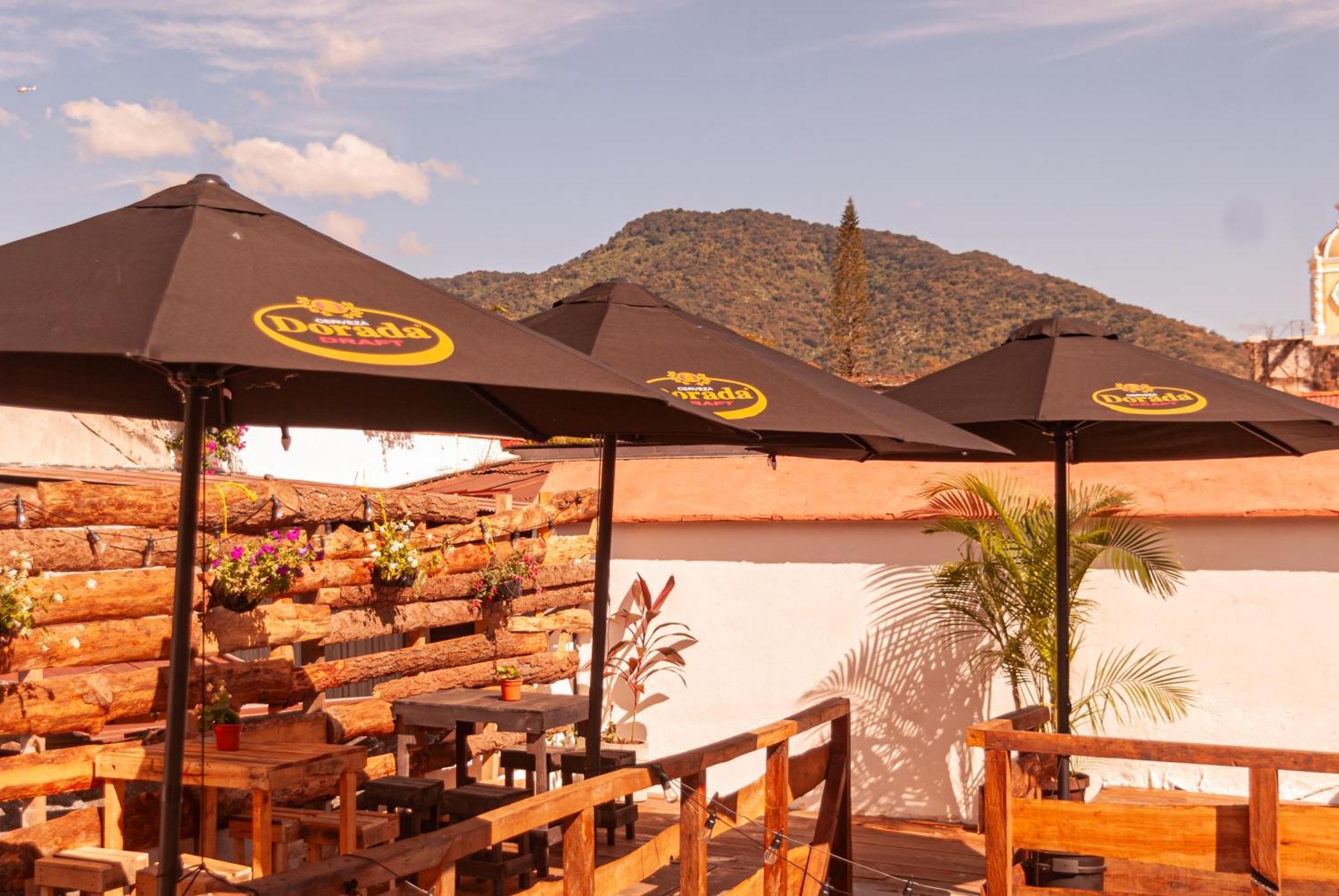 Kamazoztz Hostel And Travel Antigua ภายนอก รูปภาพ