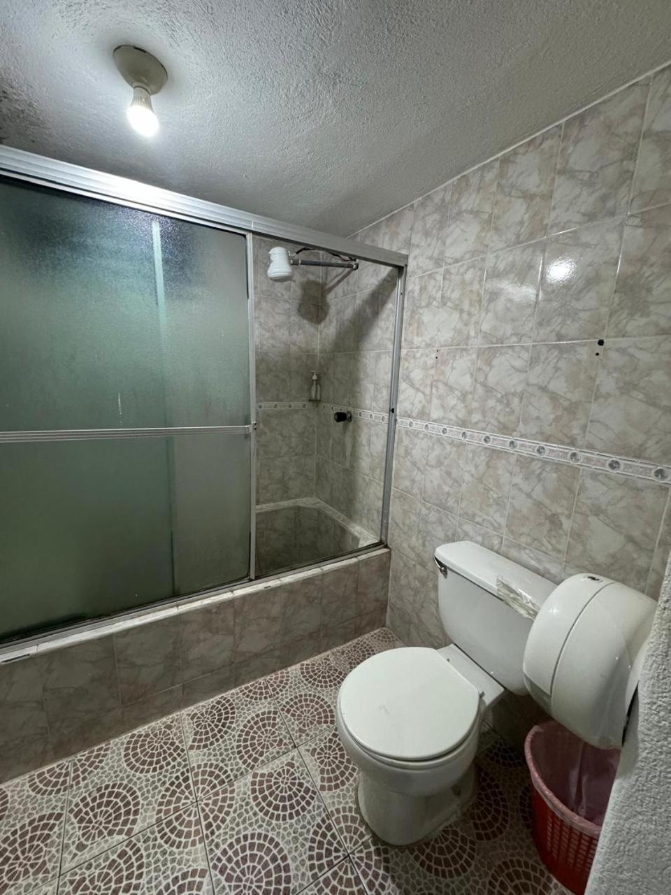 Kamazoztz Hostel And Travel Antigua ภายนอก รูปภาพ