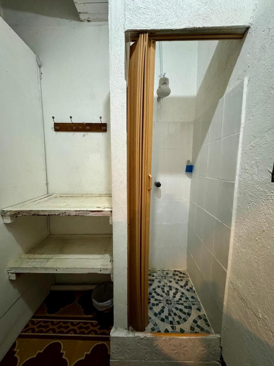 Kamazoztz Hostel And Travel Antigua ภายนอก รูปภาพ