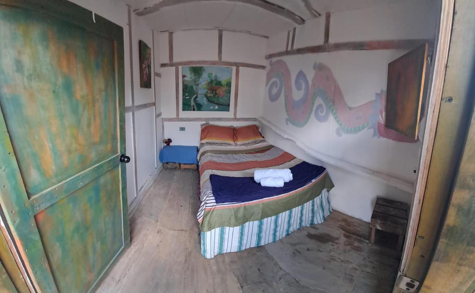 Kamazoztz Hostel And Travel Antigua ภายนอก รูปภาพ